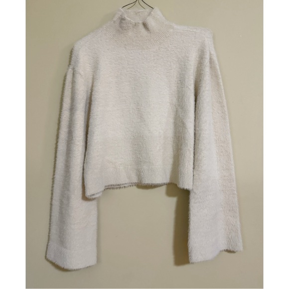 Revolve Tularosa ‘Jess’ Fuzzy Cropped Sweater in Ivory Size XXS - Picture 4 of 10